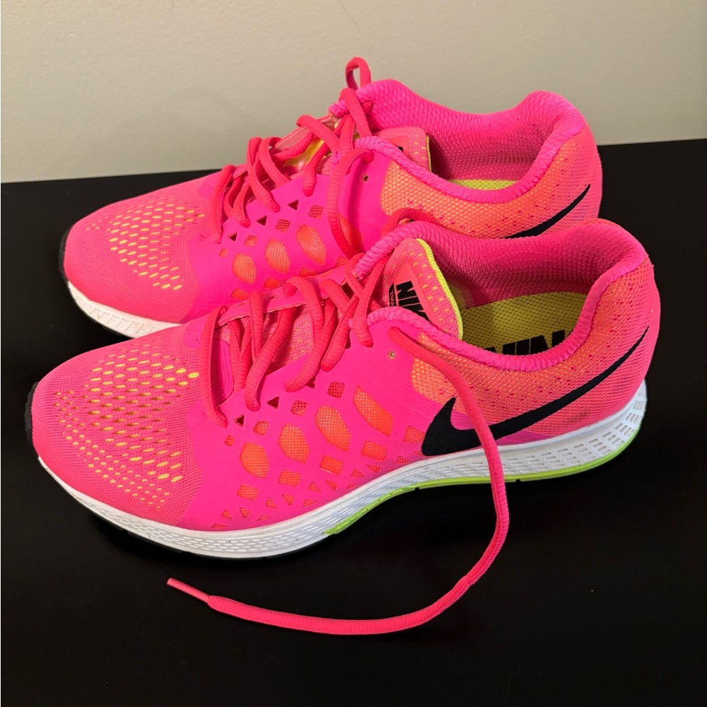 Nike Pink Athletic Shoes with Breathable Mesh